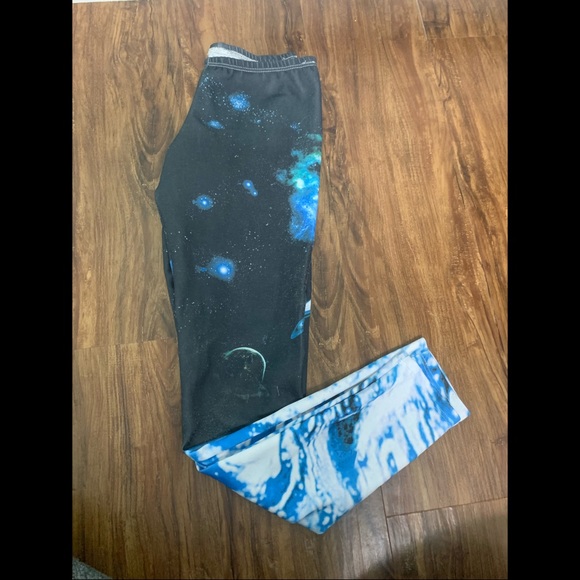 3 FOR $20 Fun galaxy leggings NWPT ZB - Picture 1 of 5